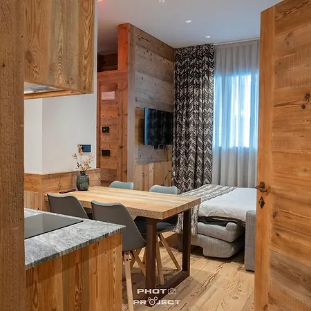 Fior Di Roccia Apartments- In Centro Cervinia, Sauna Privata, Matterhorn Dream * Брей-Червінія