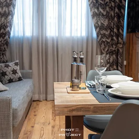 Будинок відпочинку Fior Di Roccia Apartments- In Centro Cervinia, Sauna Privata, Matterhorn Dream *