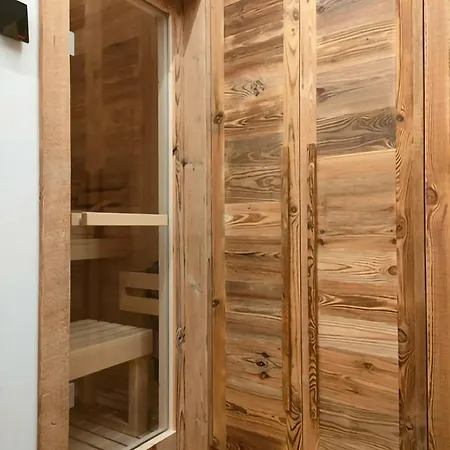 度假居 Fior Di Roccia Apartments- In Centro Cervinia, Sauna Privata, Matterhorn Dream 布勒伊-切尔维尼亚