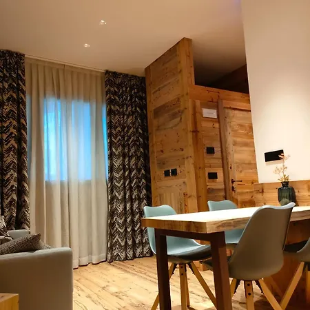 Fior Di Roccia Apartments- In Centro Cervinia, Sauna Privata, Matterhorn Dream بيت للعطل *