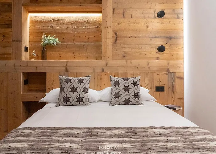 Fior Di Roccia Apartments- In Centro Cervinia, Sauna Privata, Matterhorn Dream بيت للعطل *